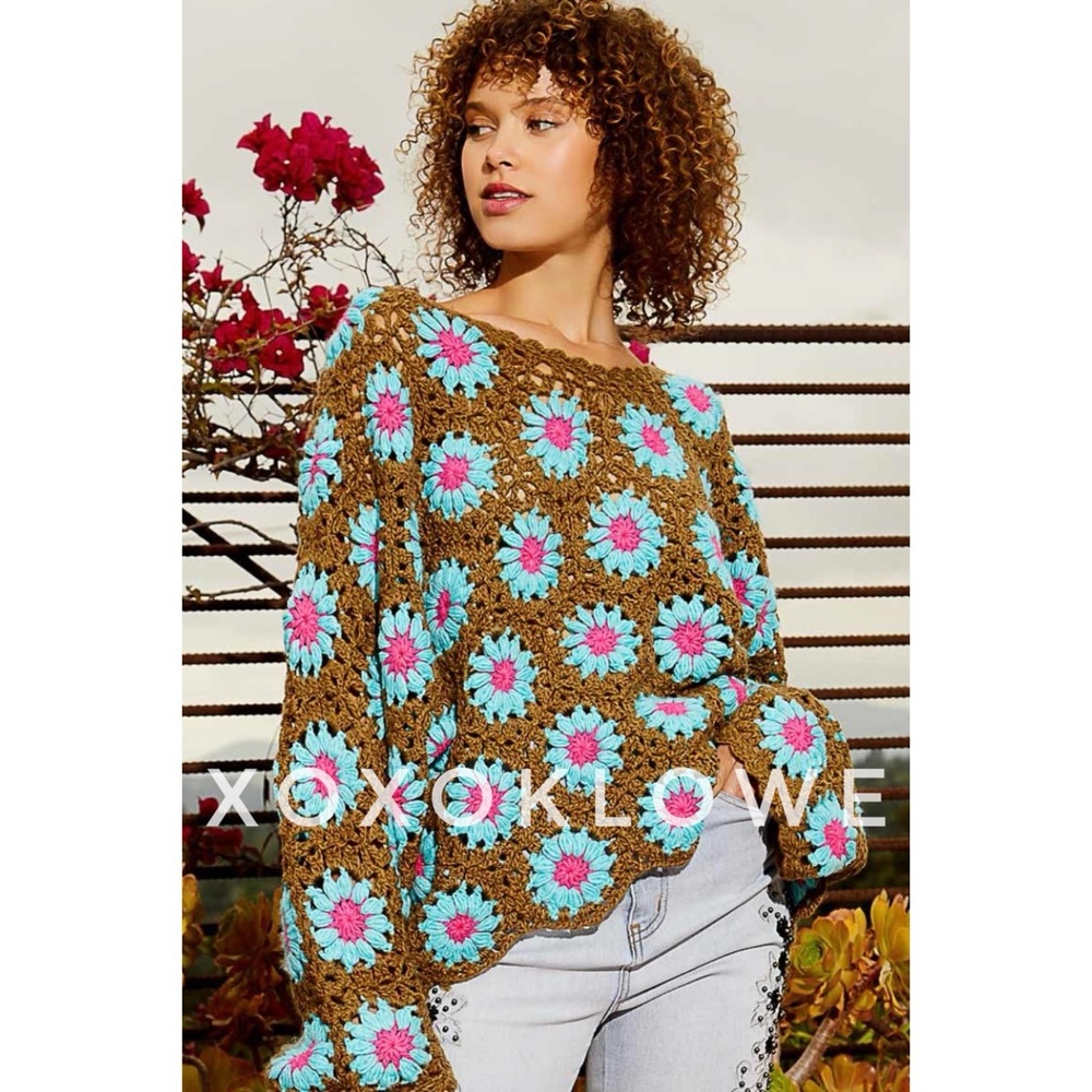 LAST ONE POL Olive + Blue Hand Knit Floral Crochet V Neck Sweater - Picture 12 of 15
